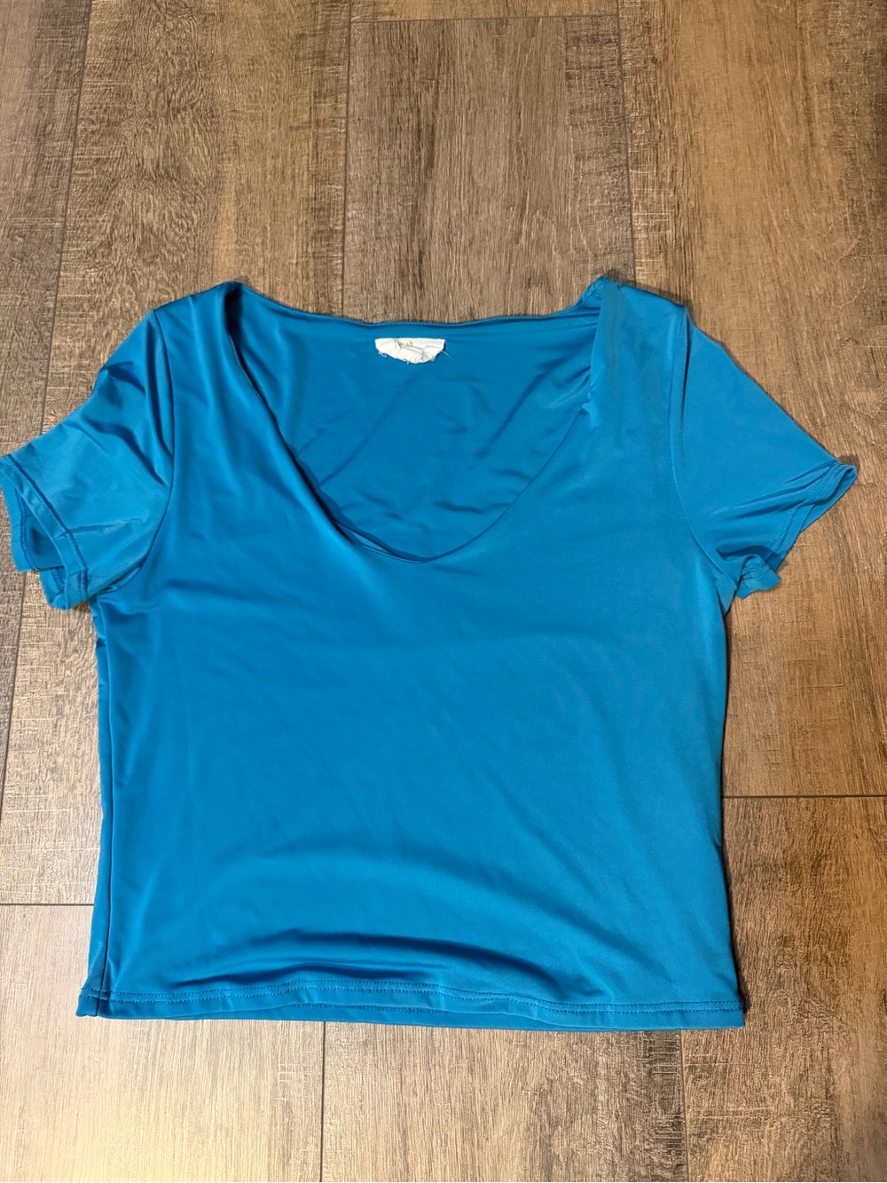 Classic Scoop Neck Short Sleeve Top in Teal Blue
